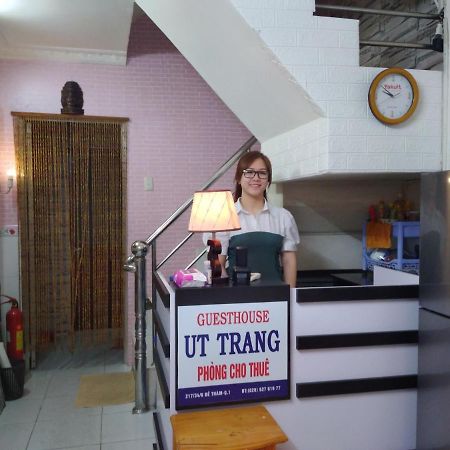 Guest House Uttrang Ho Chi Minh City Exterior photo